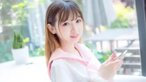 小伙辞去月薪8千工作摆摊